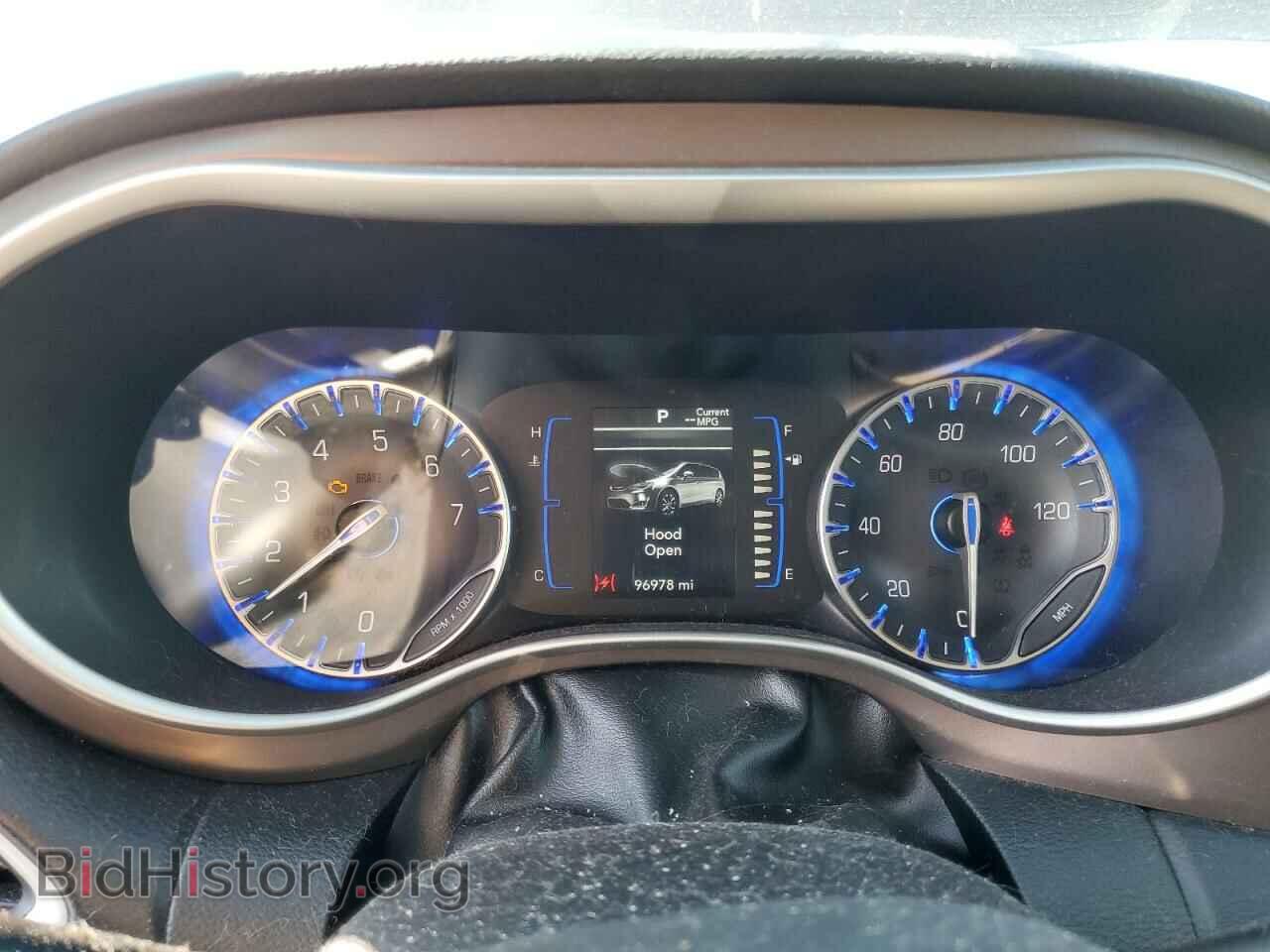 2018 CHRYSLER PACIFICA - VIN: 2C4RC1FG2JR117109 - Фото 9