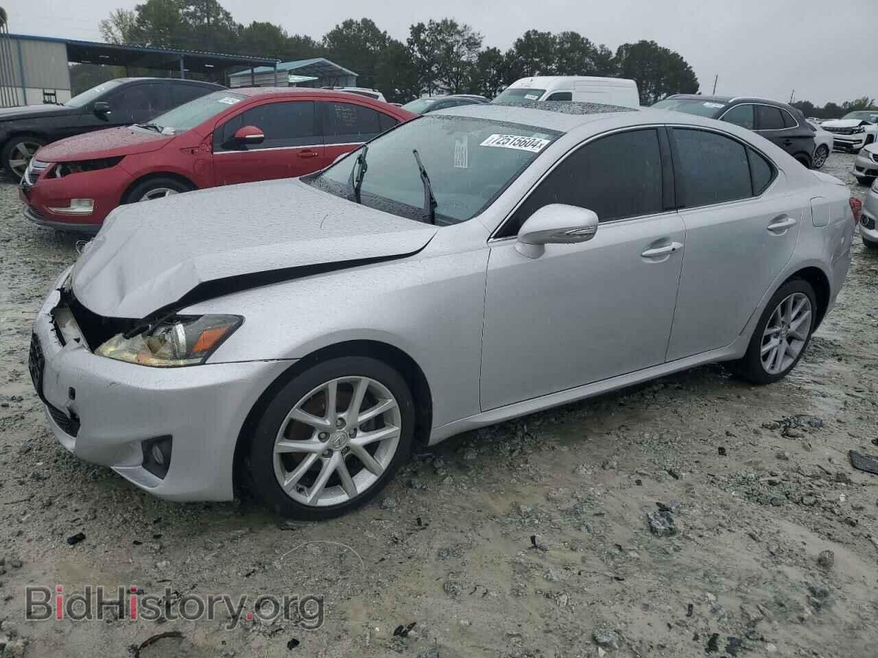 Photo JTHCF5C28B5051935 - LEXUS IS 2011