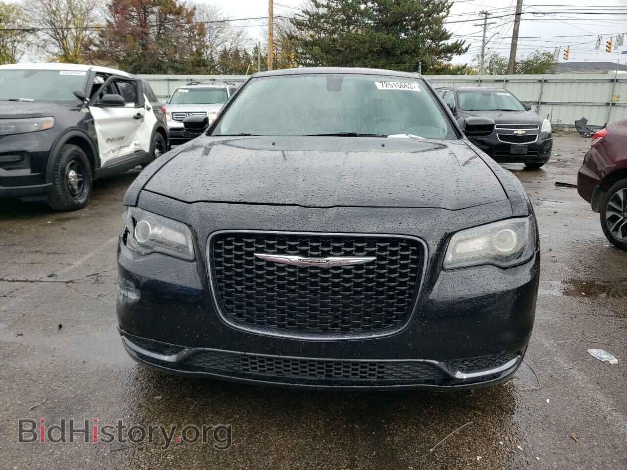 2019 CHRYSLER 300 - VIN: 2C3CCAAG8KH656035 - Фото 5