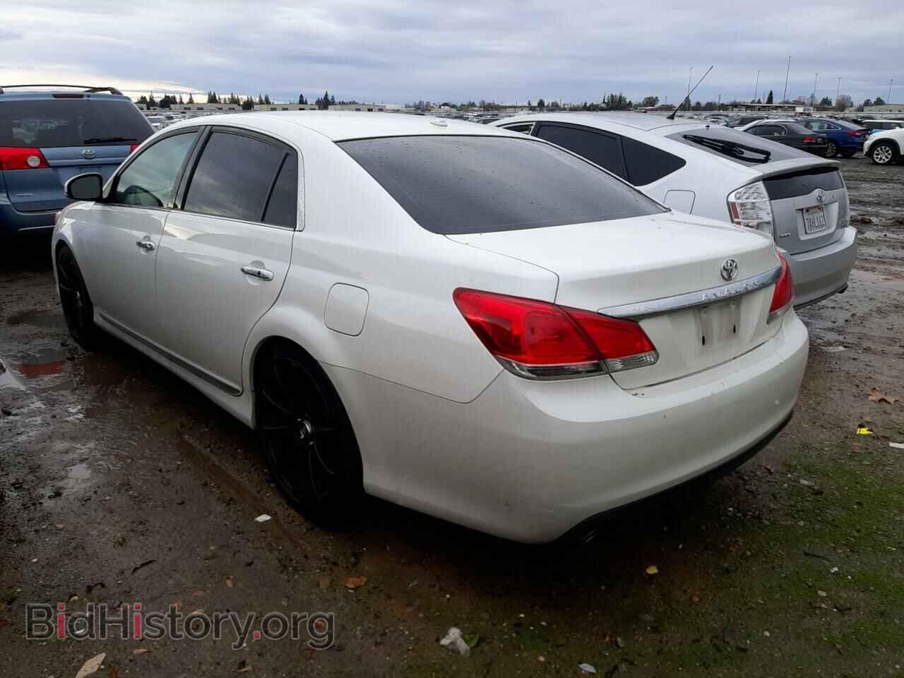 2011 TOYOTA AVALON - VIN: 4T1BK3DB7BU433595 - Фото 2