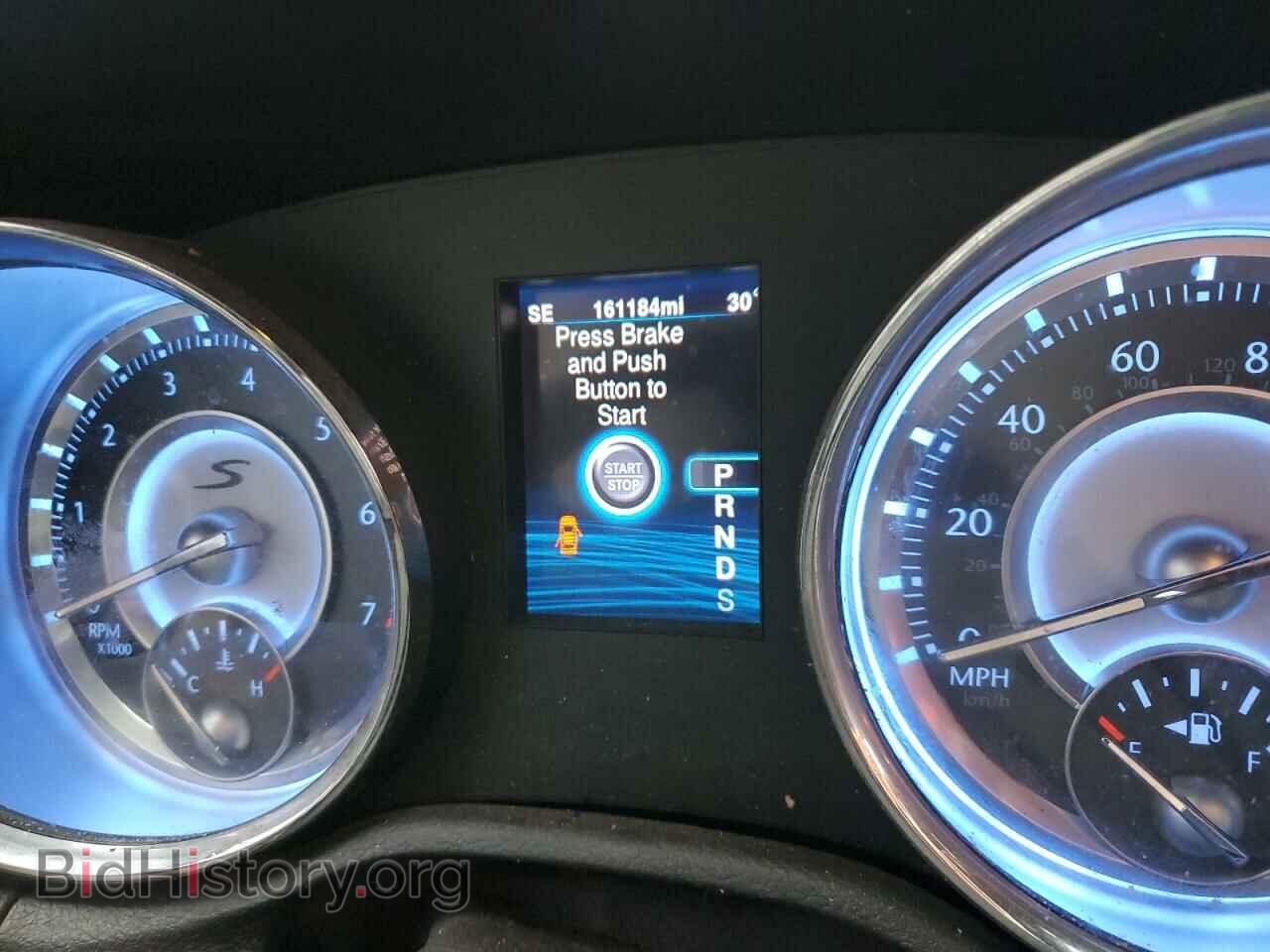2014 CHRYSLER 300 - VIN: 2C3CCABG1EH357103 - Фото 9
