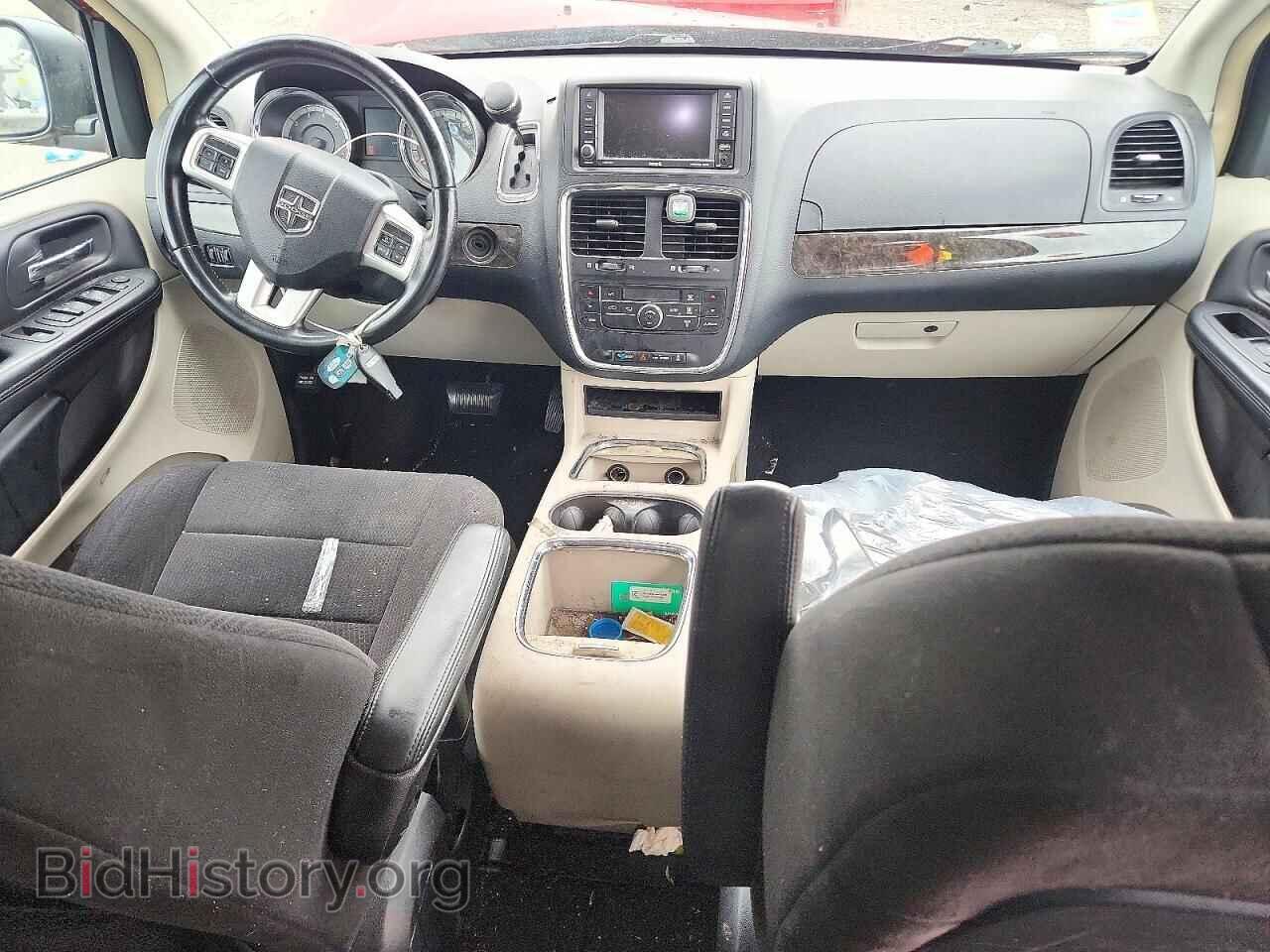 2011 Dodge CARAVAN (VIN 2D4RN5DG3BR689511) — фото 8 из 13
