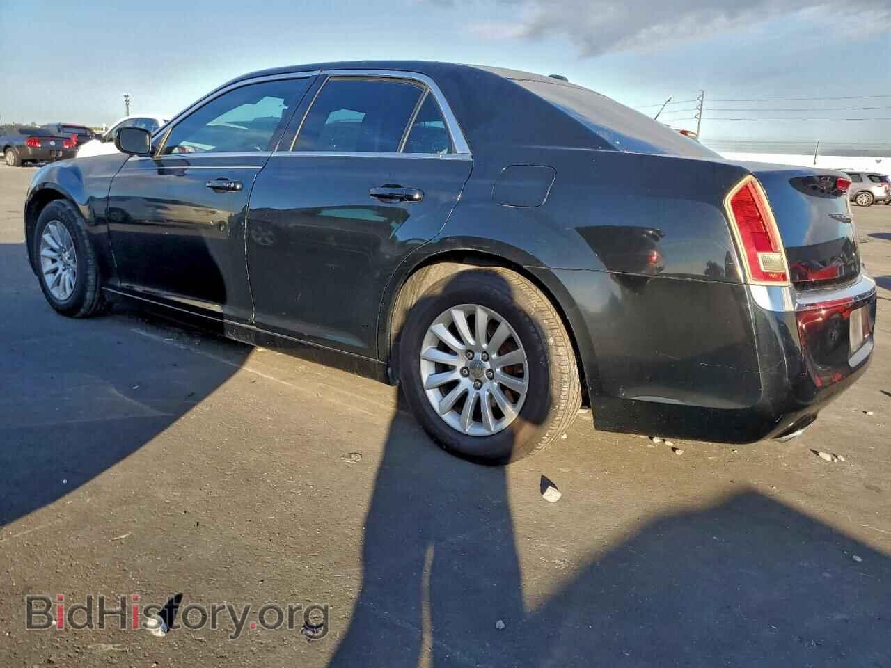 2014 CHRYSLER 300 - VIN: 2C3CCAAGXEH288736 - Фото 2