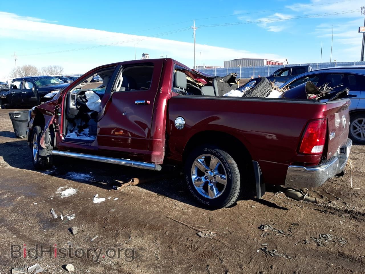 2018 RAM 1500 - VIN: 3C6RR7LT6JG158794 - Photo 2