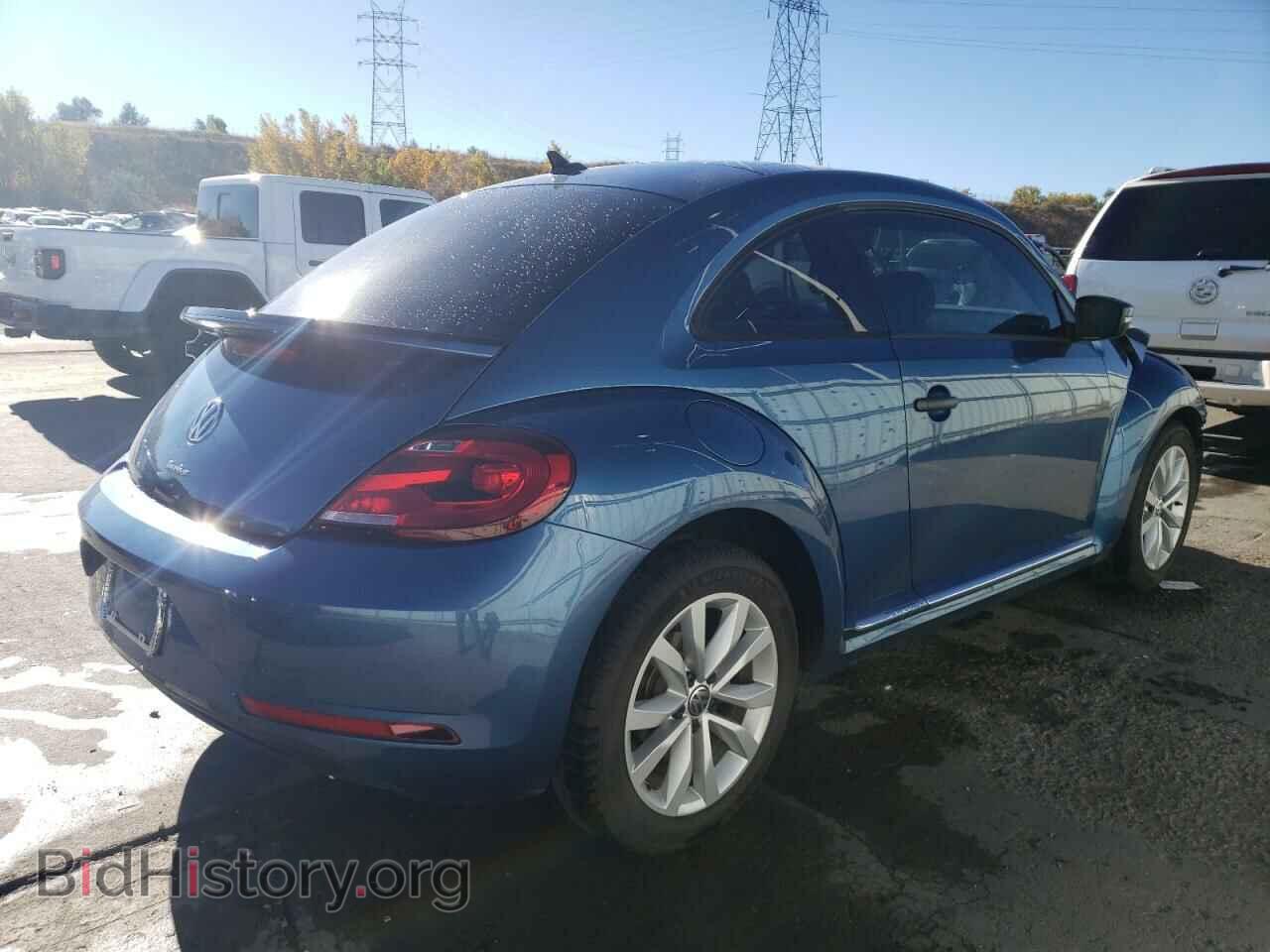 2017 VOLKSWAGEN BEETLE - VIN: 3VWF17AT6HM624349 - Фото 3