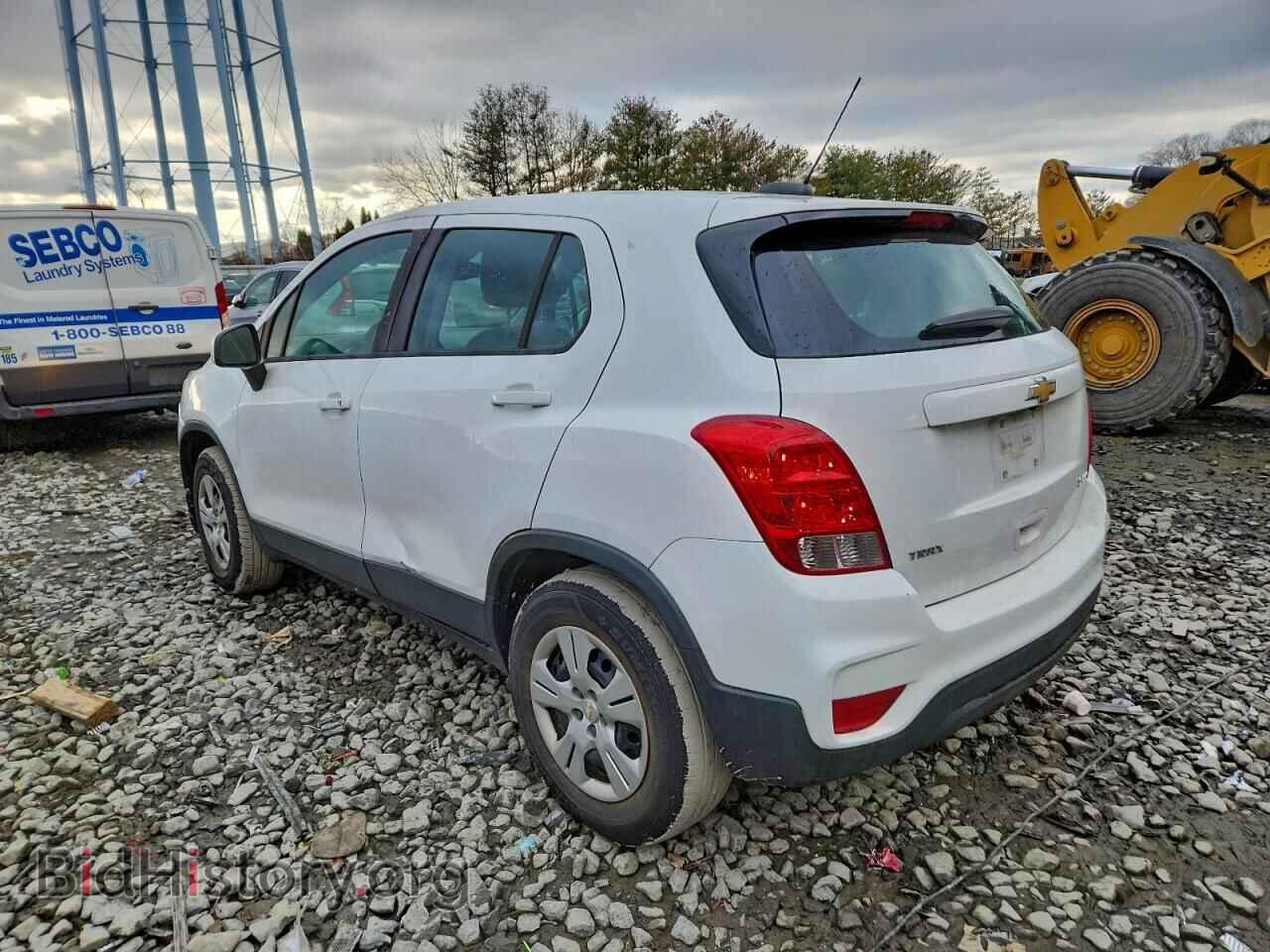 2017 CHEVROLET TRAX - VIN: 3GNCJKSB3HL193108 - Фото 2