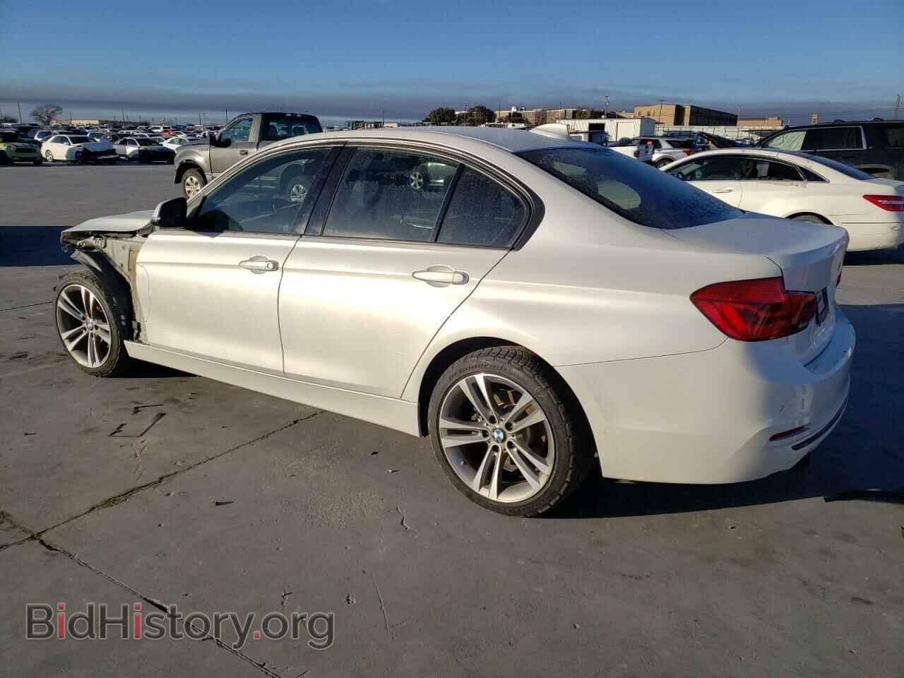 2016 BMW 3 SERIES - VIN: WBA8E9G53GNU30237 - Фото 2