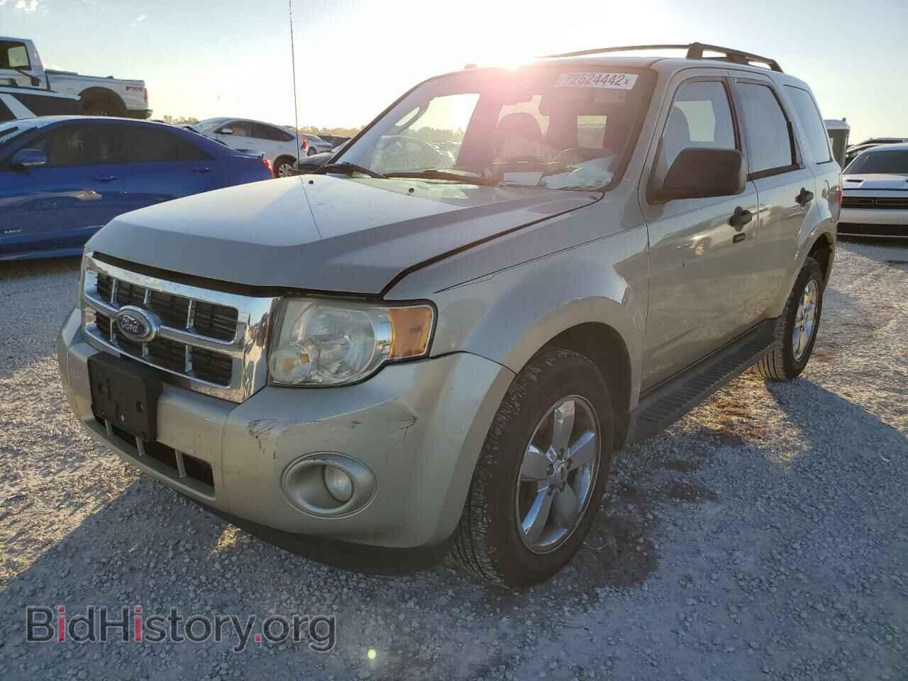 Фотография 1FMCU0DG0AKD45670 - FORD ESCAPE 2010