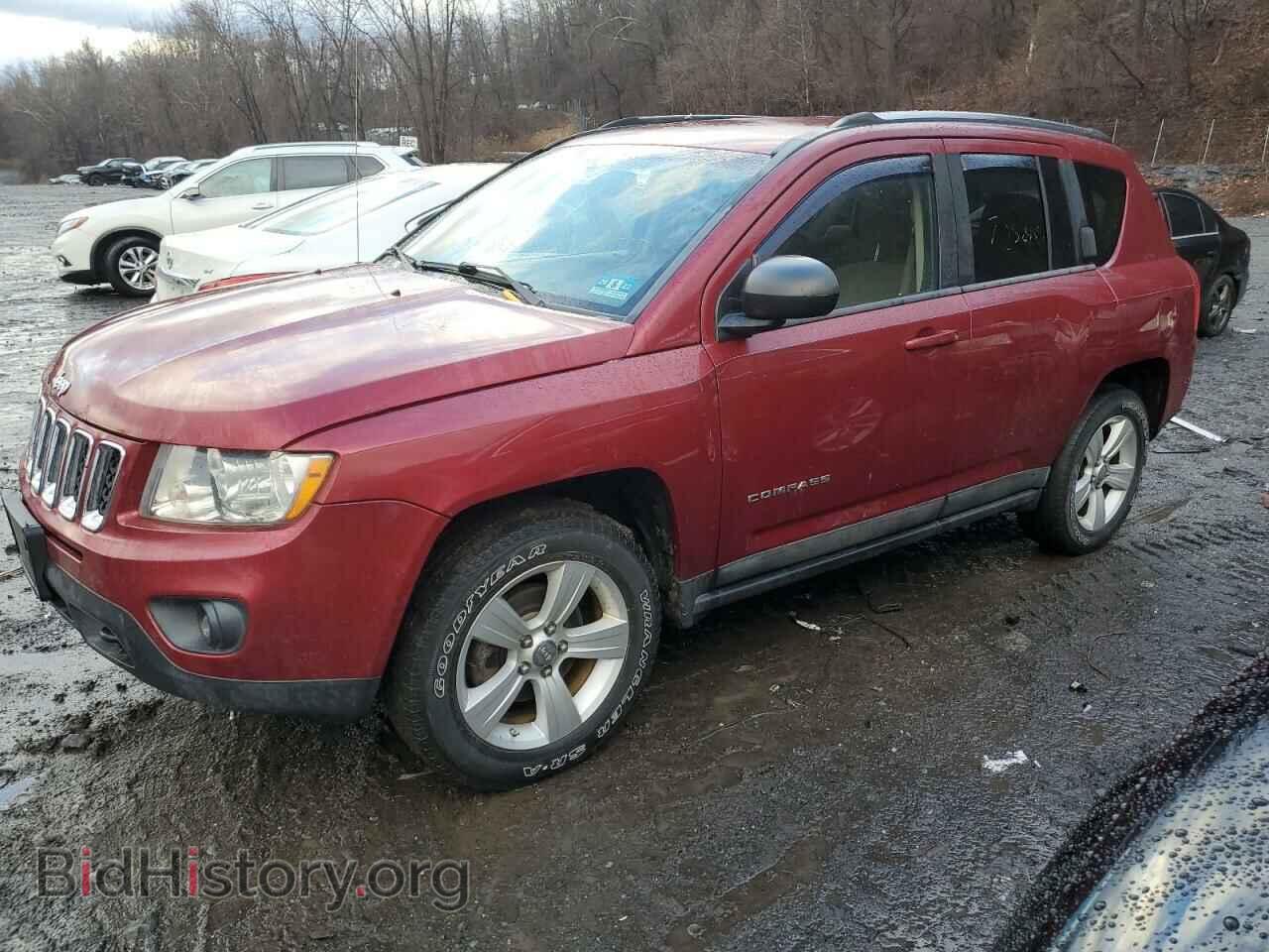 Photo 1J4NF1FB0BD201924 - JEEP COMPASS 2011