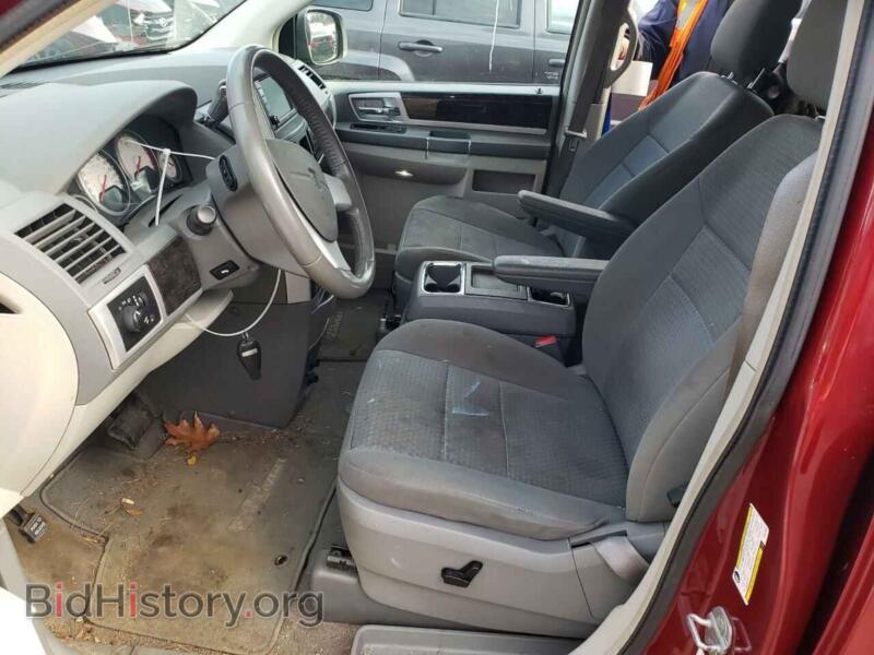 2010 Dodge CARAVAN (VIN 2D4RN6DX0AR425666) — фото 7 из 13