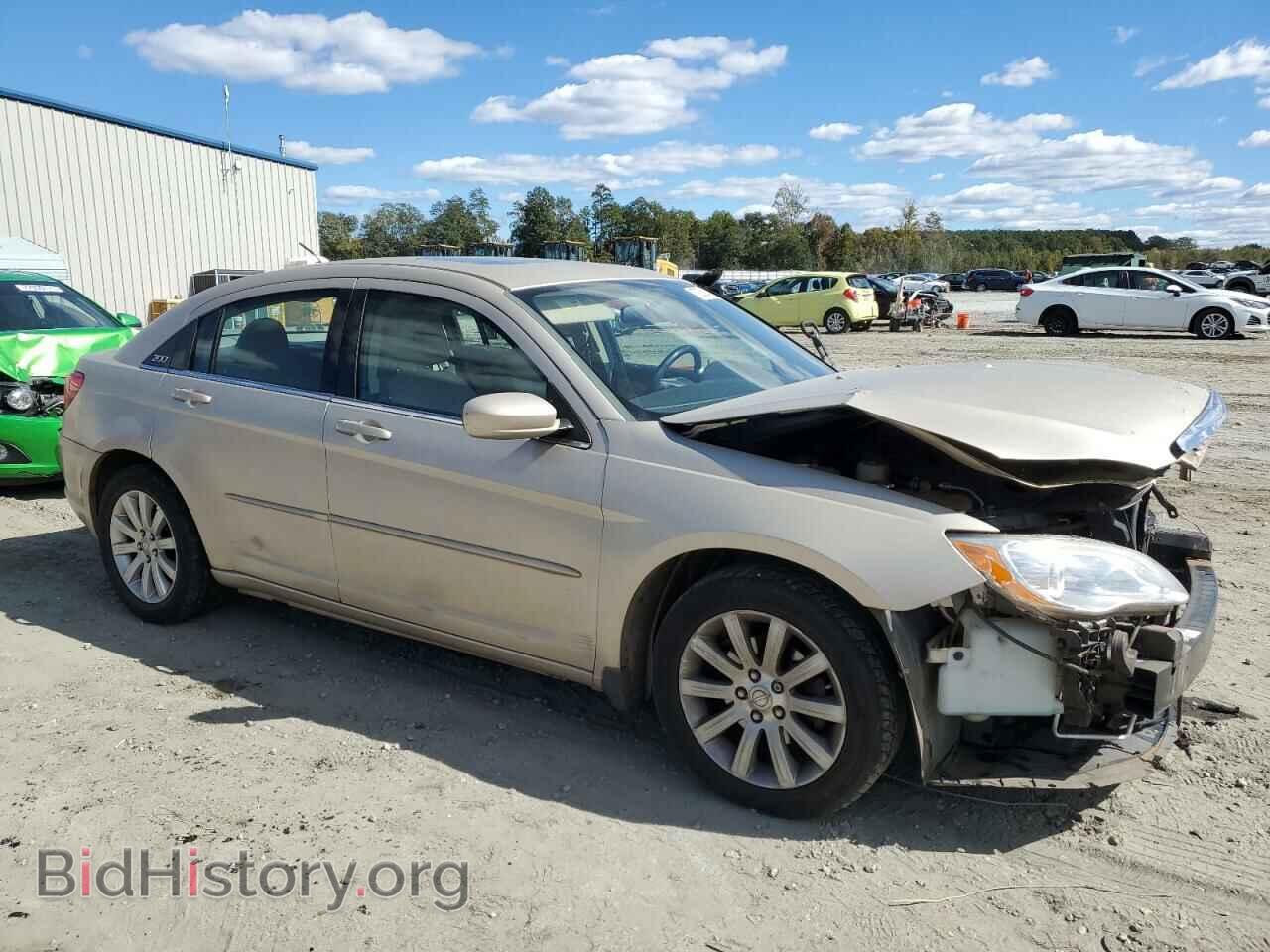 2013 CHRYSLER 200 - VIN: 1C3CCBBG0DN703735 - Фото 4