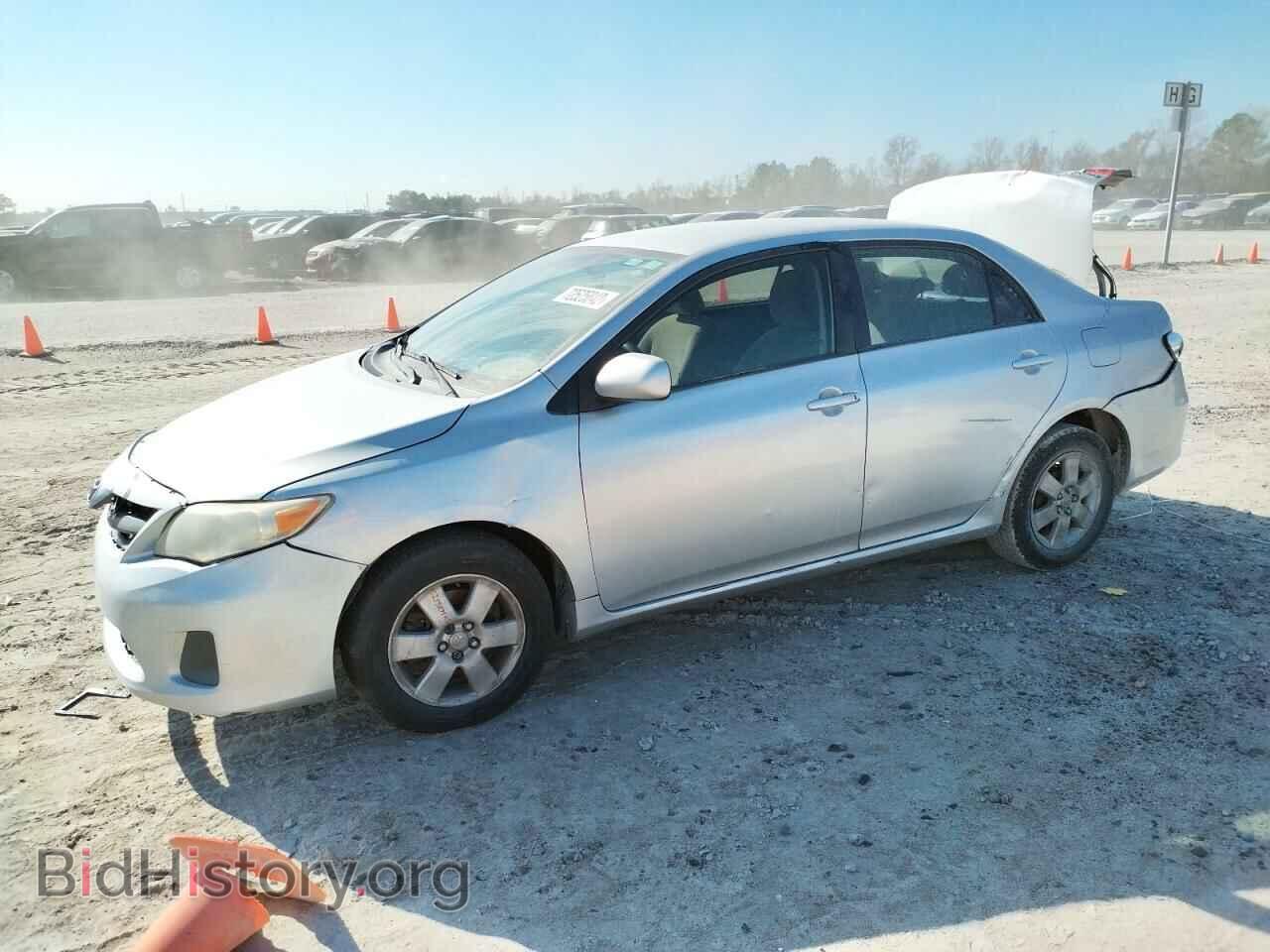 Photo 2T1BU4EE5BC556984 - TOYOTA COROLLA 2011