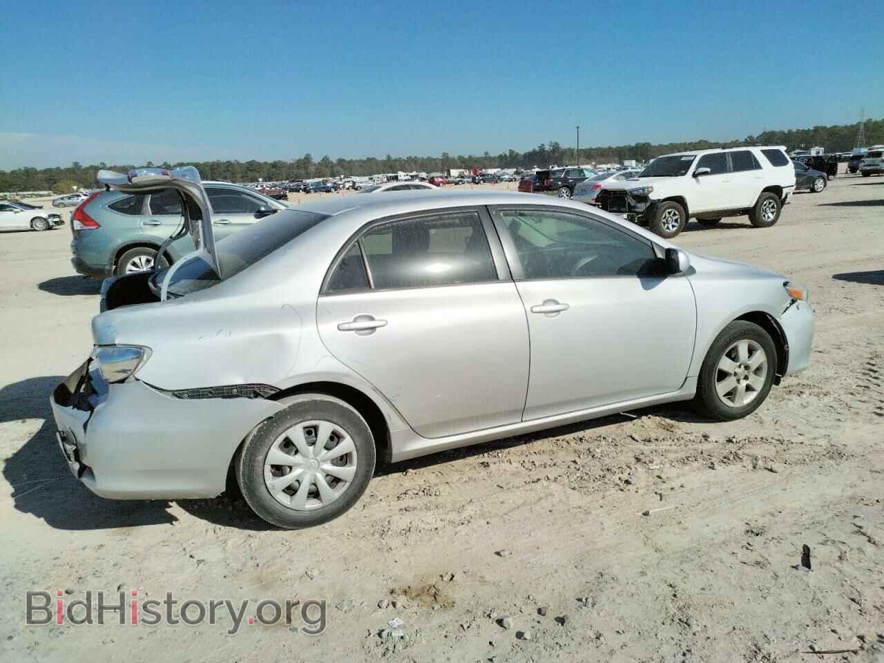 2011 TOYOTA COROLLA - VIN: 2T1BU4EE5BC556984 - Фото 3