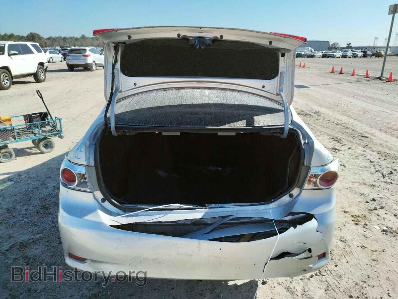 2011 TOYOTA COROLLA - VIN: 2T1BU4EE5BC556984 - Фото 6