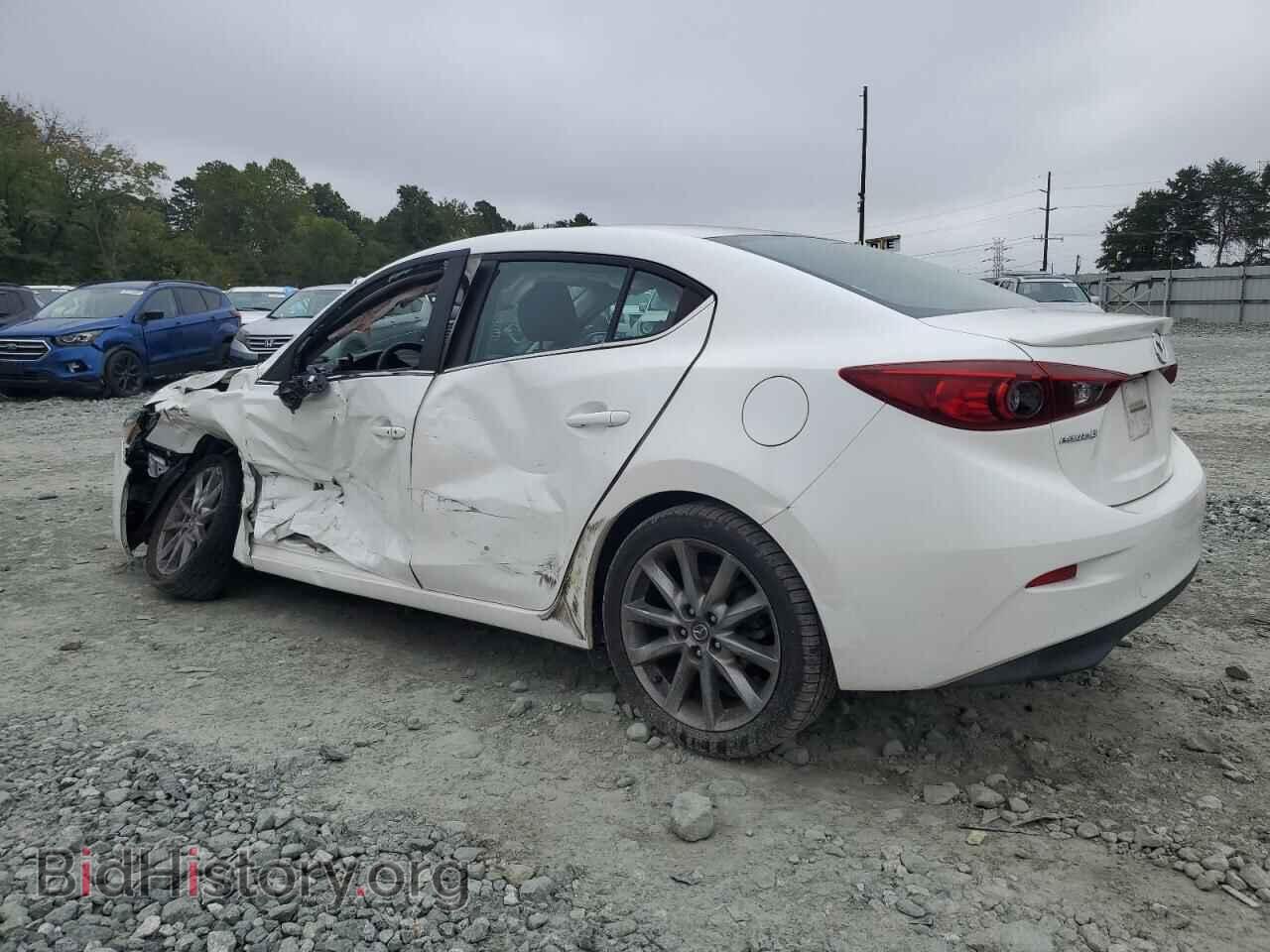 2018 MAZDA 3 - VIN: 3MZBN1V3XJM167710 - Фото 2