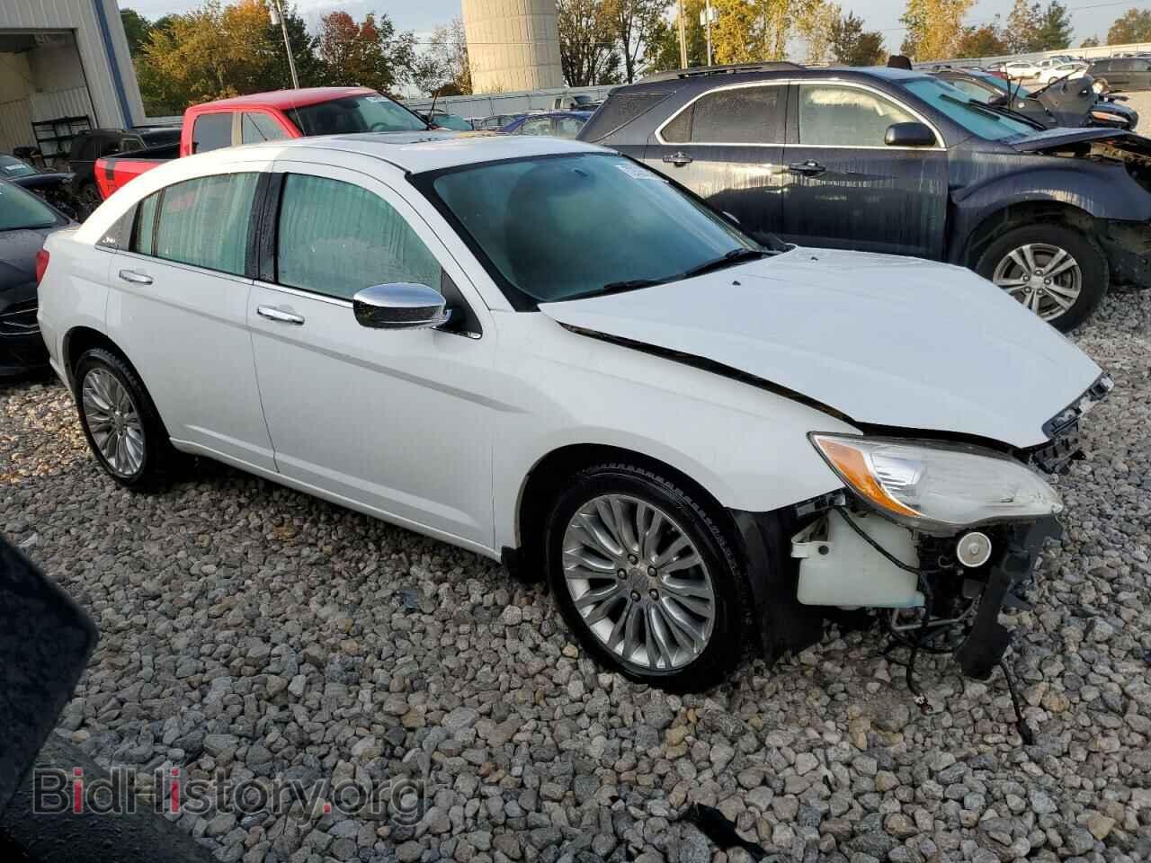 2011 CHRYSLER 200 - VIN: 1C3BC2FG5BN619221 - Фото 4