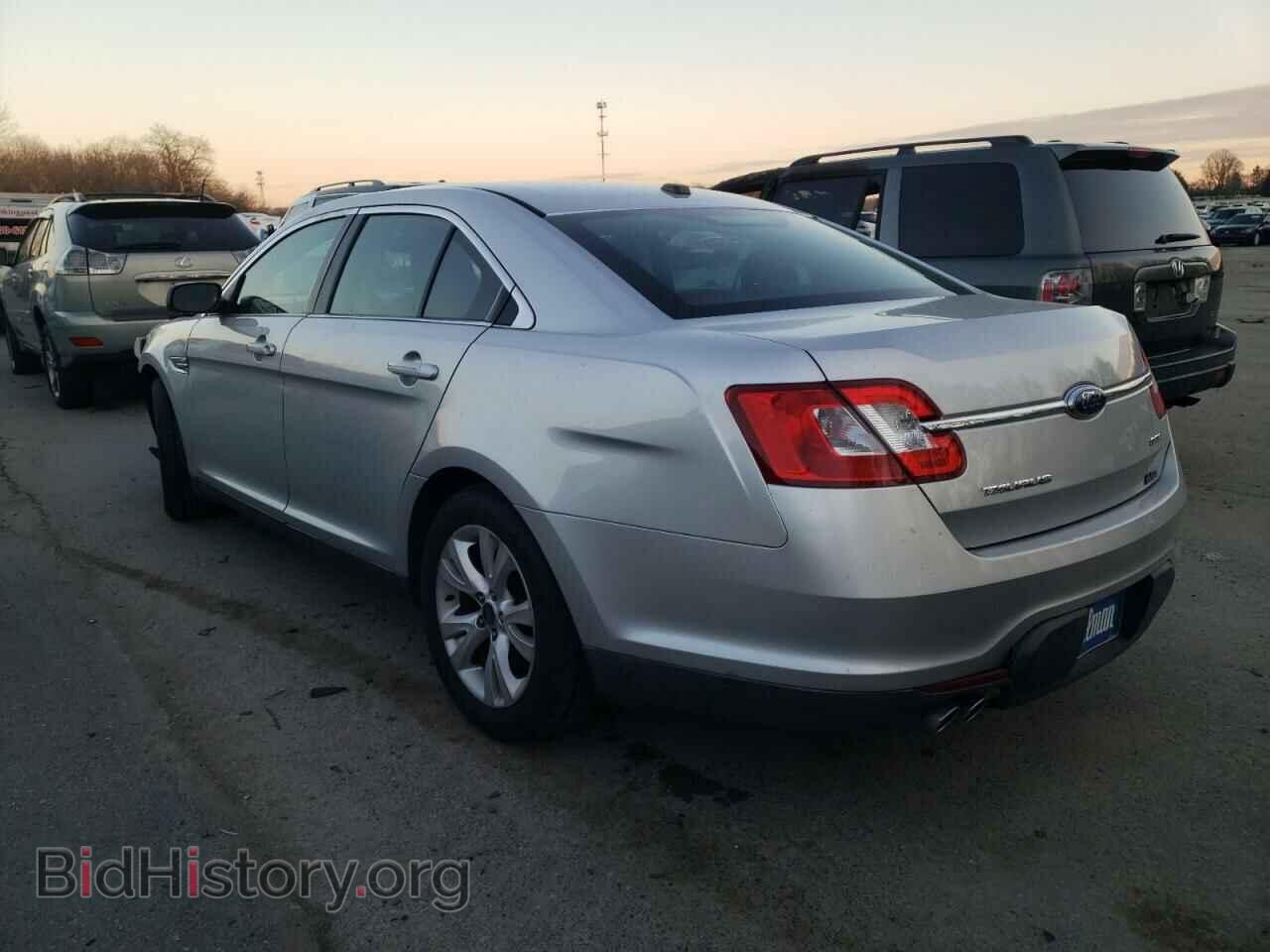 2010 FORD TAURUS - VIN: 1FAHP2EW2AG141755 - Фото 2