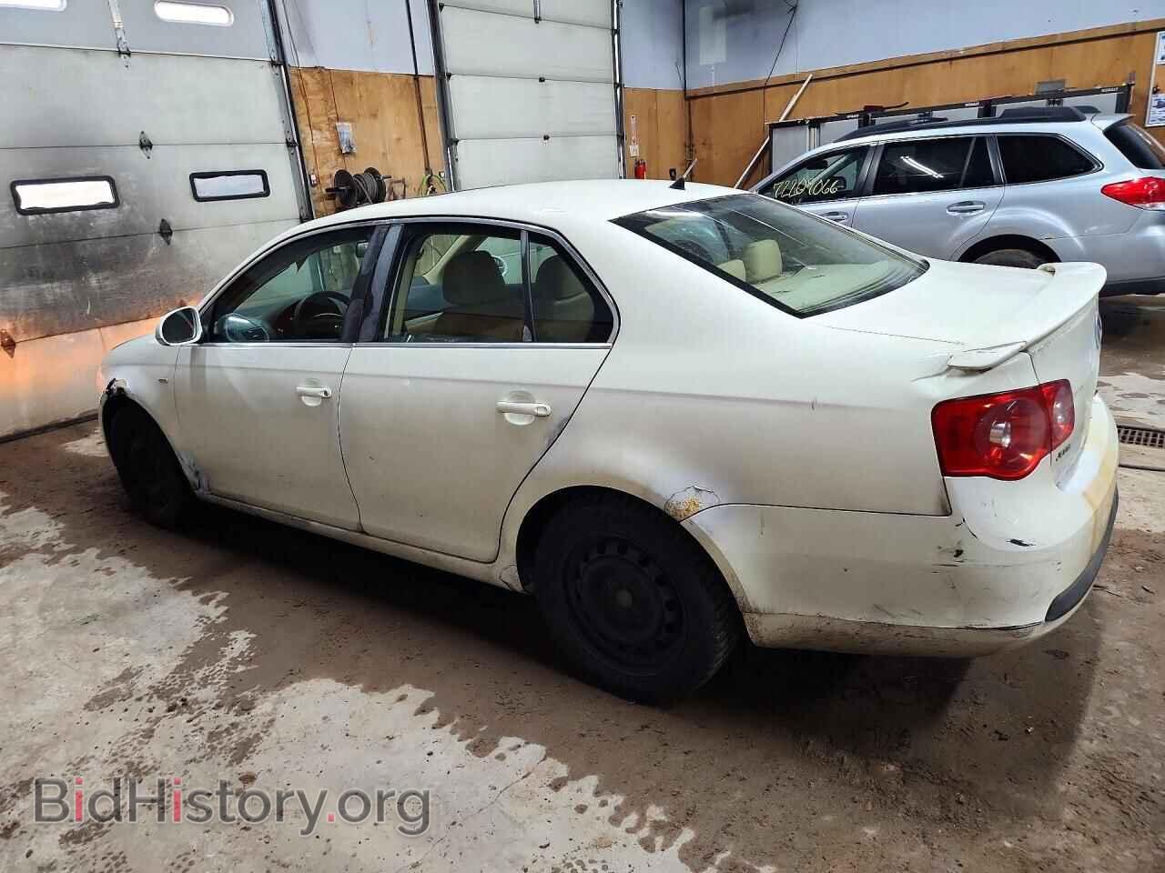 2007 VOLKSWAGEN JETTA - VIN: 3VWEG71K17M070363 - Photo 2
