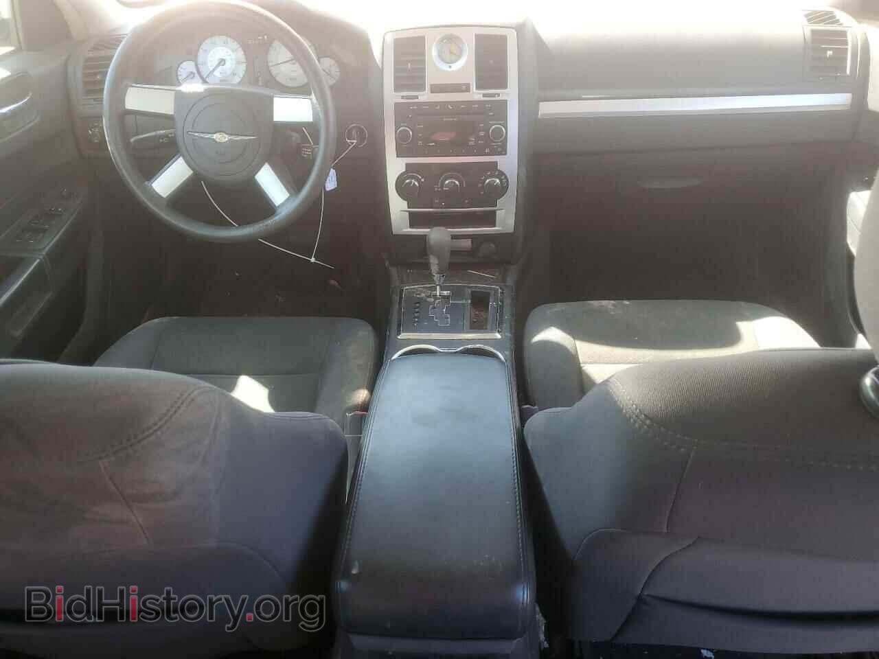 2010 CHRYSLER 300 - VIN: 2C3CA1CVXAH272533 - Фото 8