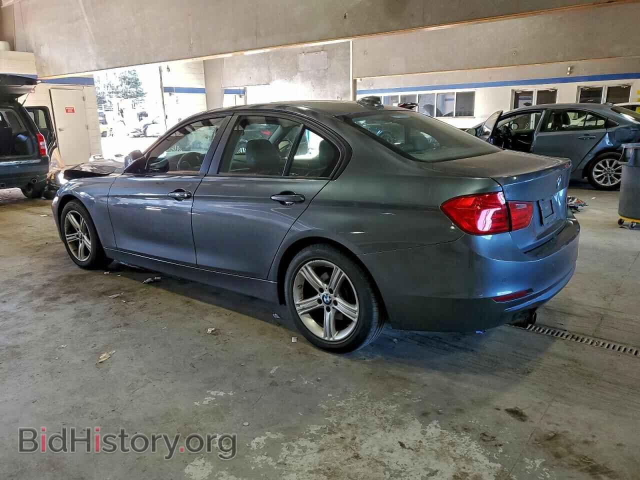 2013 BMW 3 SERIES - VIN: WBA3B5C55DF597741 - Фото 2