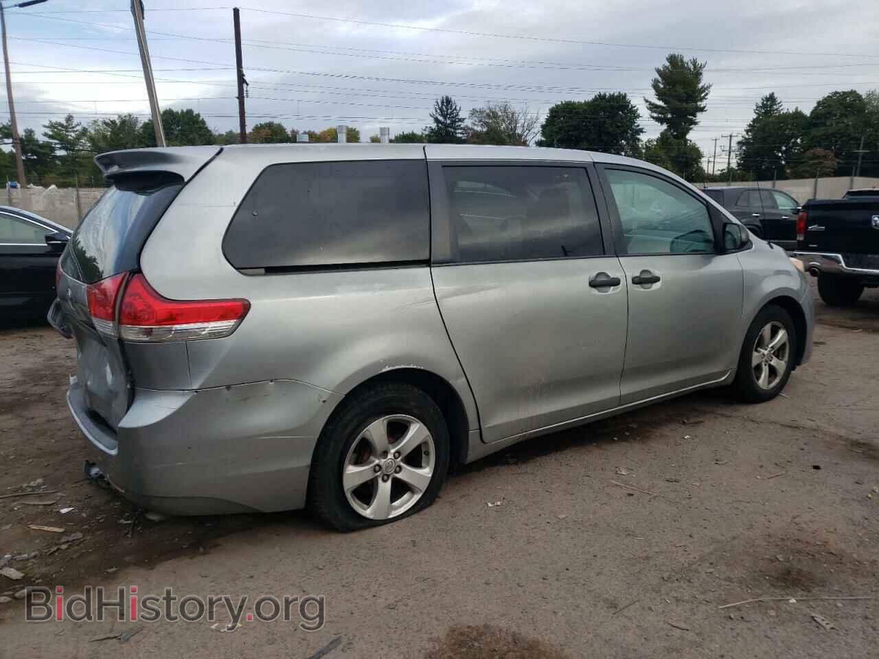 2014 TOYOTA All Models - VIN: 5TDZK3DC1ES478312 - Фото 3