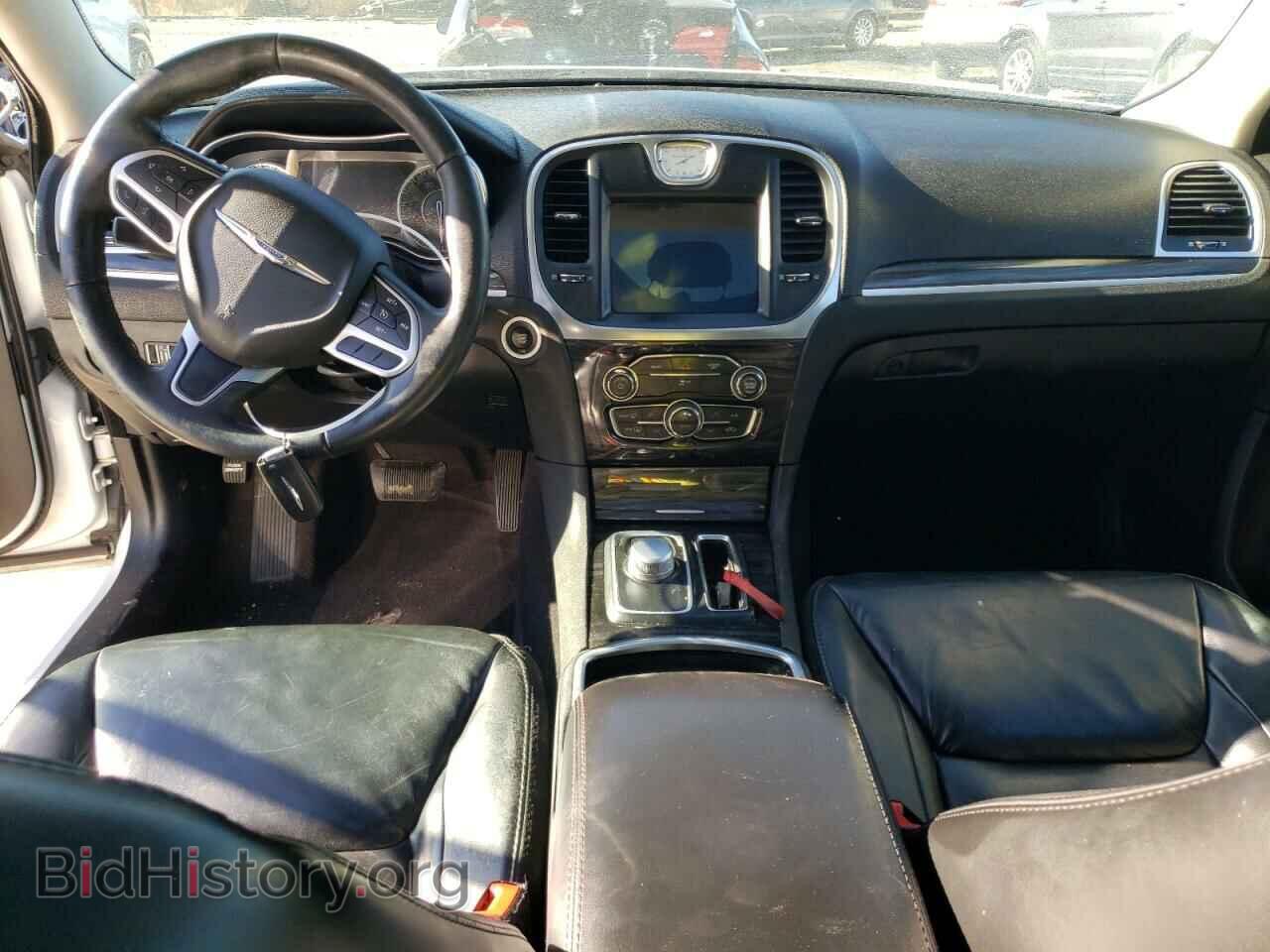 2017 CHRYSLER 300 - VIN: 2C3CCAAG1HH577363 - Фото 8