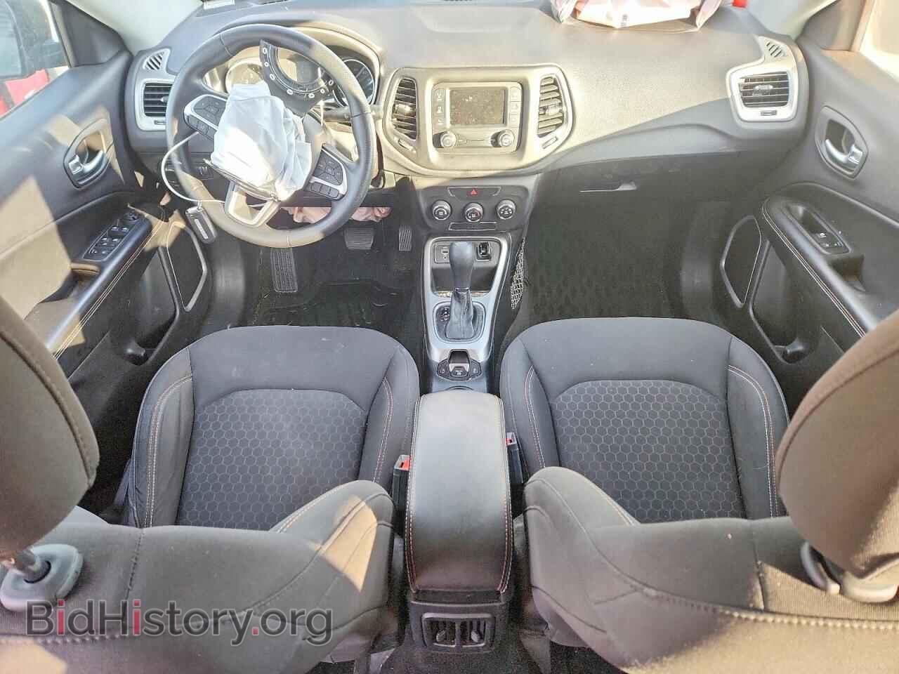 2017 JEEP COMPASS - VIN: 3C4NJCAB7HT668543 - Фото 8