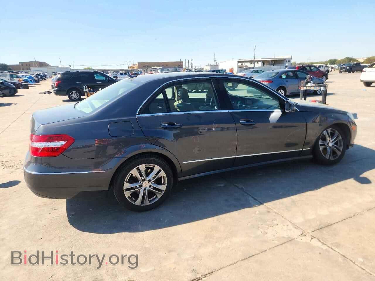2010 Mercedes-Benz E-CLASS (VIN WDDHF5GB2AA084071) — фото 3 из 12