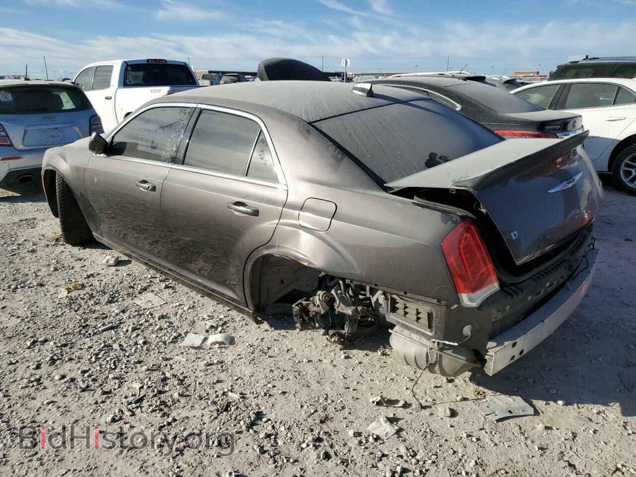 2016 CHRYSLER 300 - VIN: 2C3CCAAG5GH197683 - Фото 2