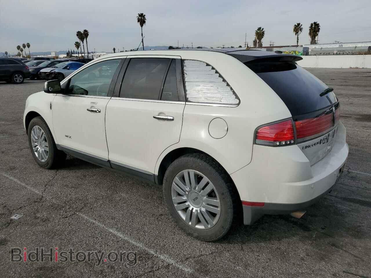 2009 LINCOLN MKX - VIN: 2LMDU68C19BJ08680 - Photo 2
