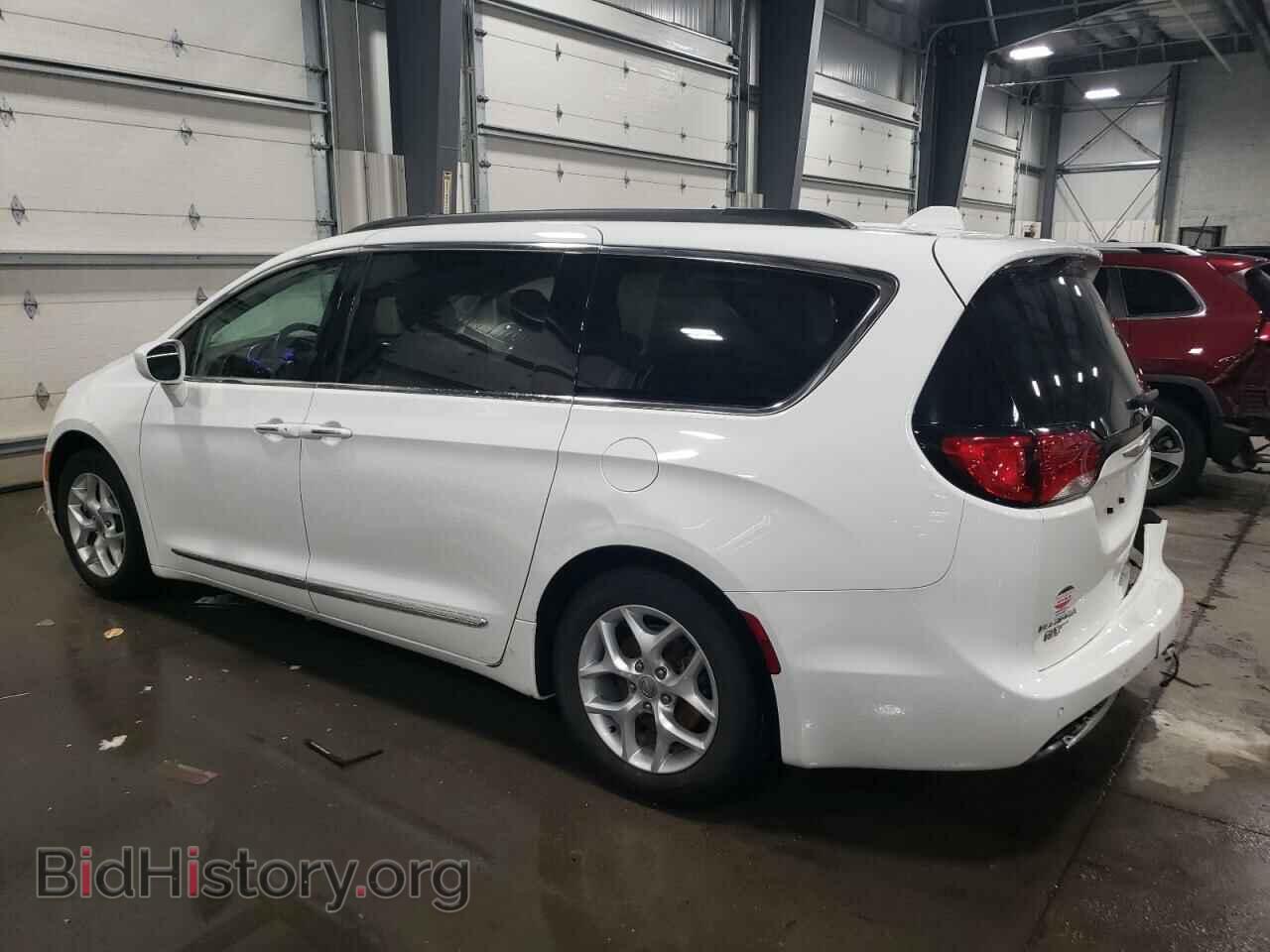 2017 CHRYSLER PACIFICA - VIN: 2C4RC1BG2HR570985 - Фото 2