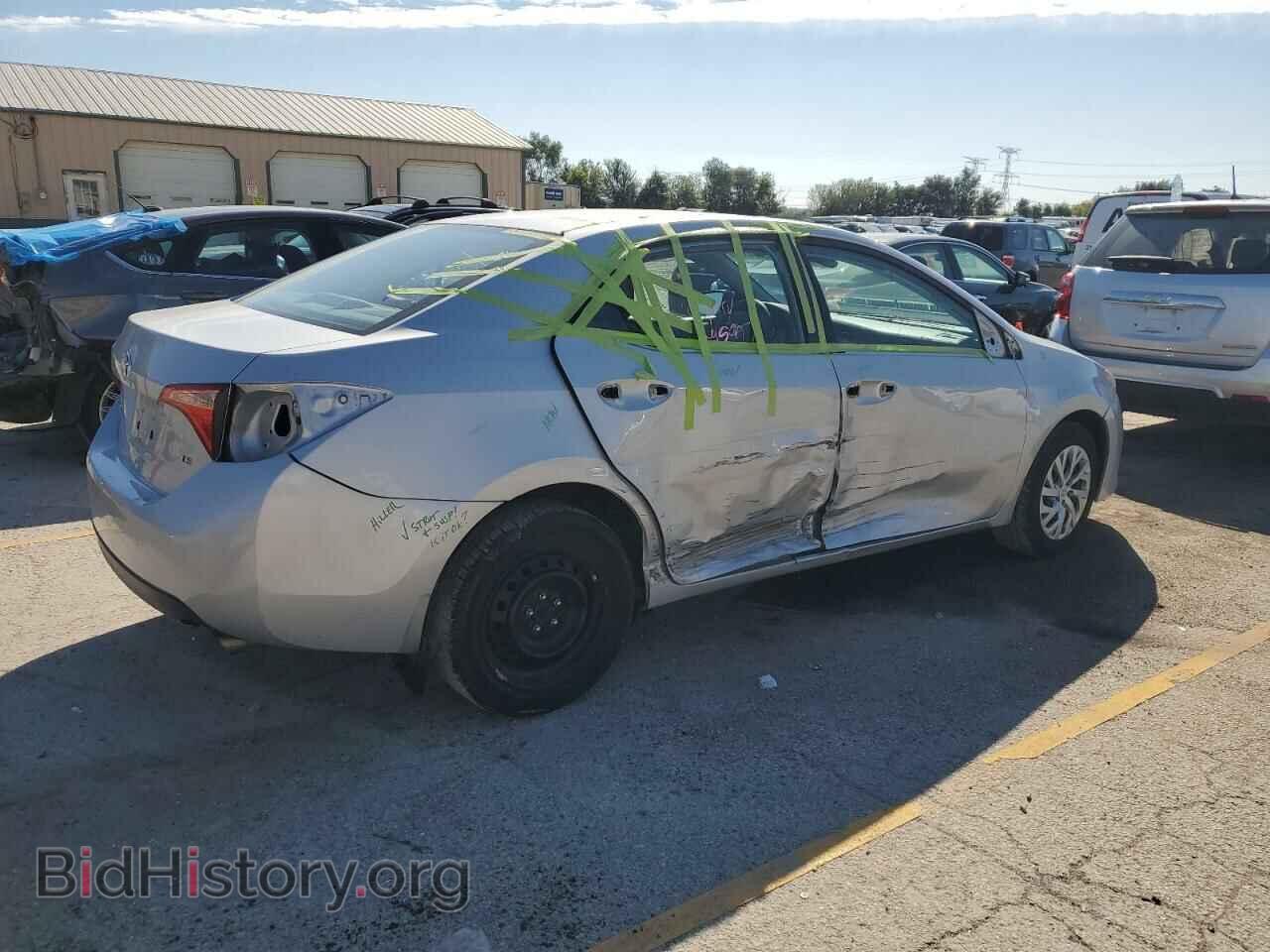 2017 TOYOTA COROLLA - VIN: 2T1BURHE2HC802410 - Фото 3