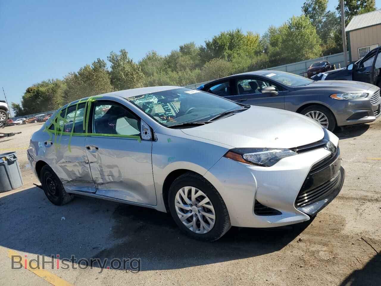 2017 TOYOTA COROLLA - VIN: 2T1BURHE2HC802410 - Фото 4