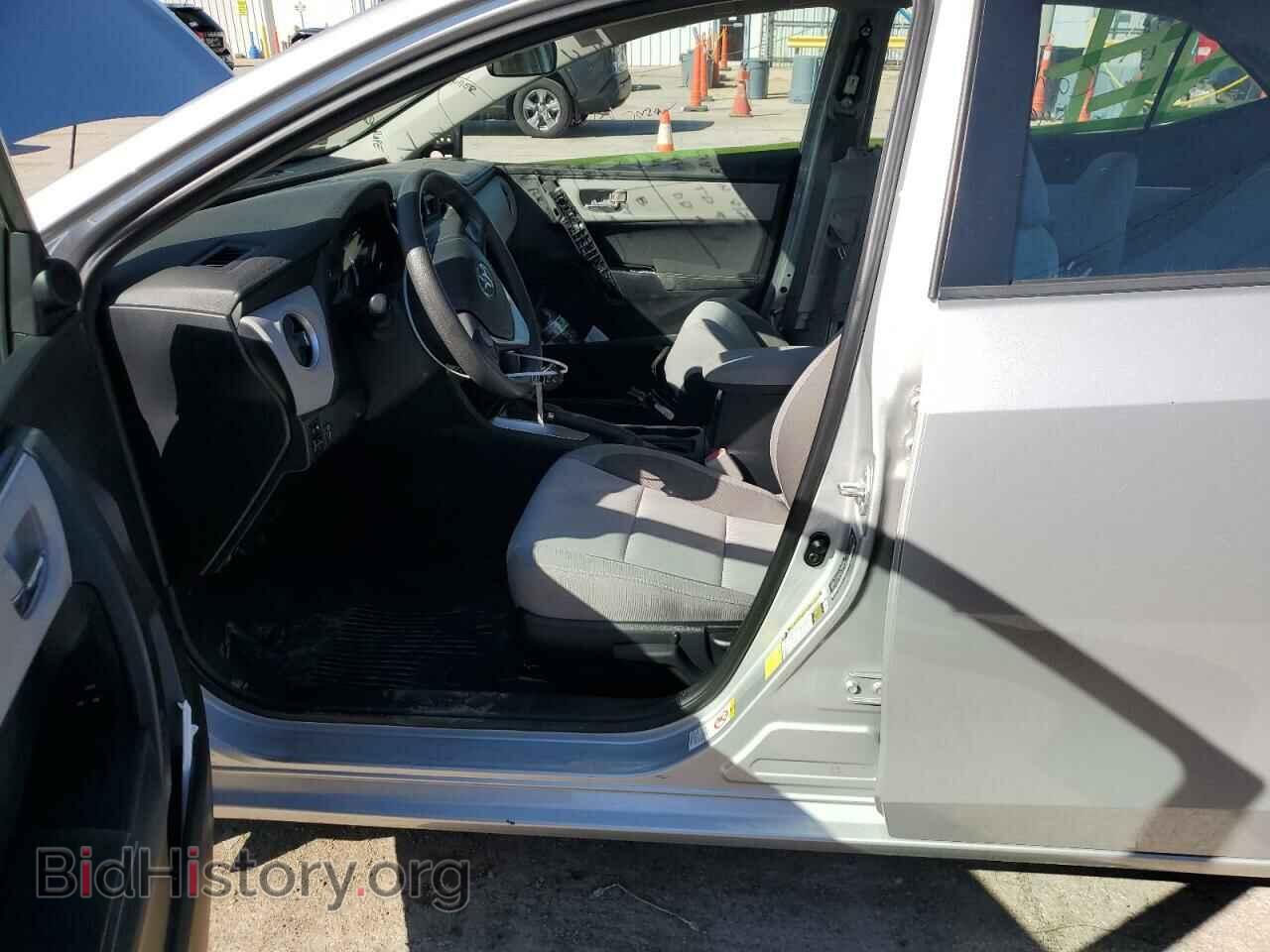 2017 TOYOTA COROLLA - VIN: 2T1BURHE2HC802410 - Фото 7
