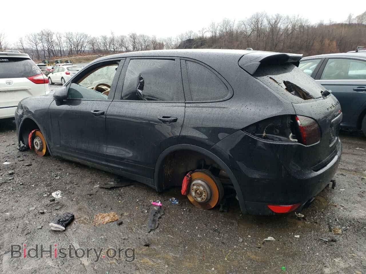 2011 PORSCHE CAYENNE - VIN: WP1AC2A25BLA81262 - Фото 2