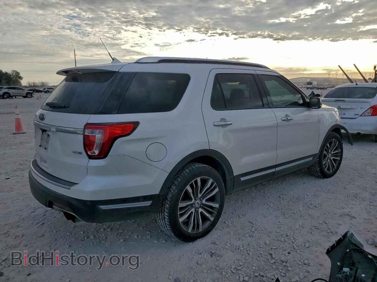 2019 FORD EXPLORER - VIN: 1FM5K8HT9KGA08083 - Фото 3