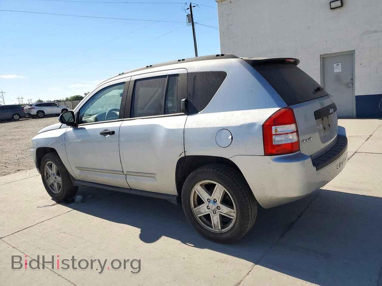2009 JEEP COMPASS - VIN: 1J4FF47B79D210456 - Photo 2