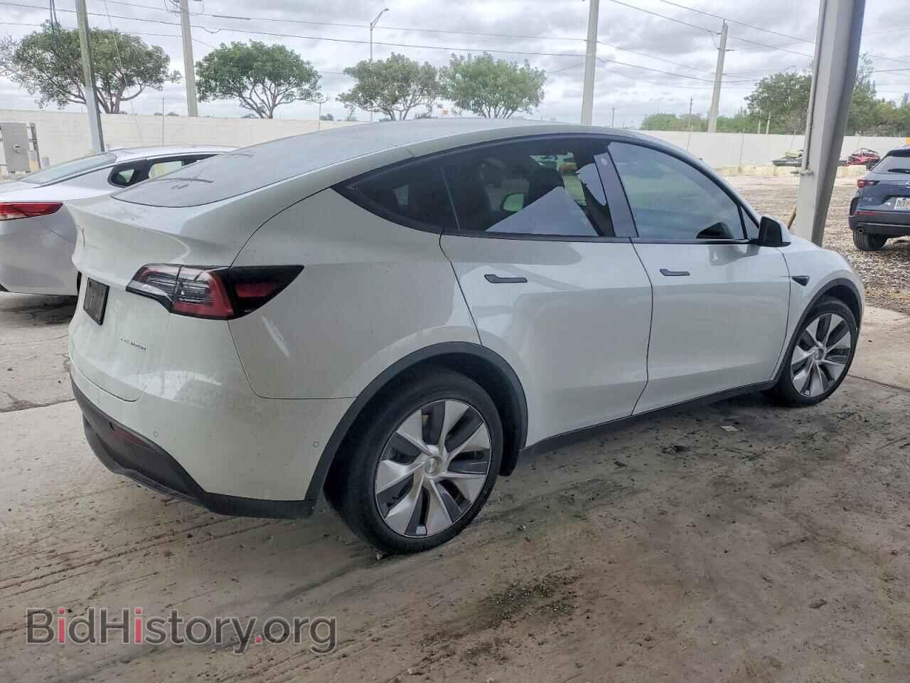 2022 TESLA MODEL Y - VIN: 7SAYGDEE2NF363776 - Фото 3