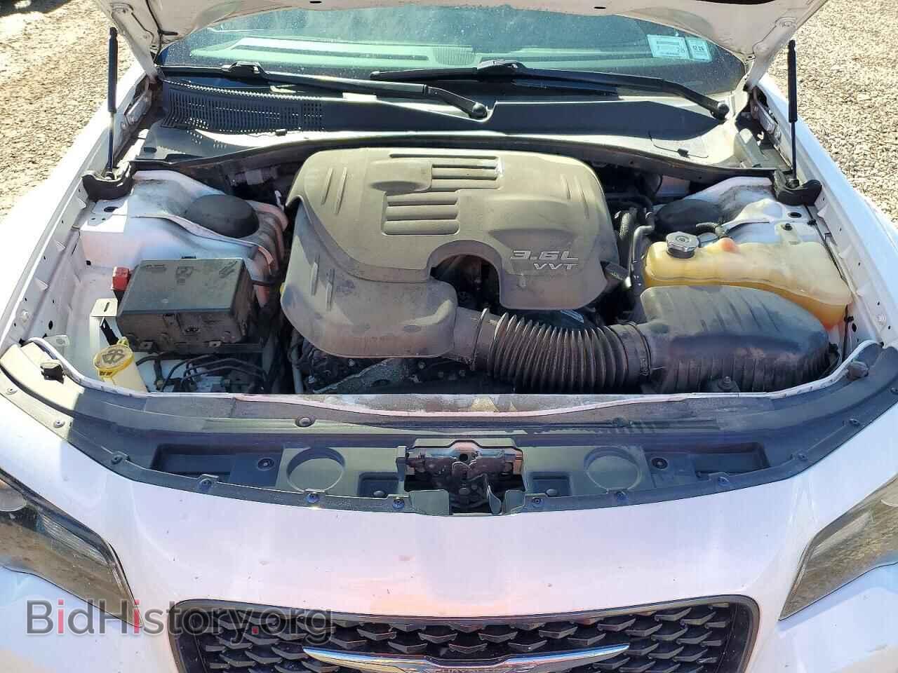 2016 CHRYSLER 300 - VIN: 2C3CCAGG7GH112060 - Photo 11