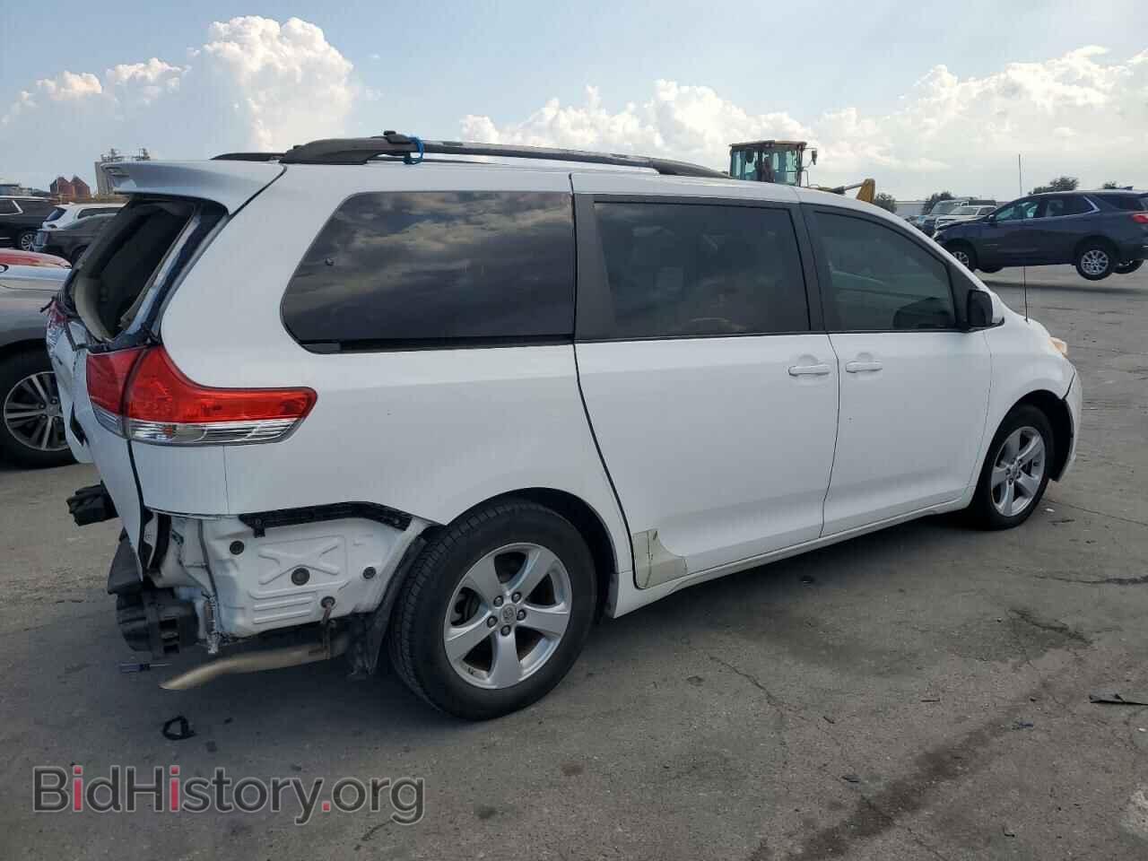 2011 TOYOTA All Models - VIN: 5TDKK3DC2BS170210 - Фото 3