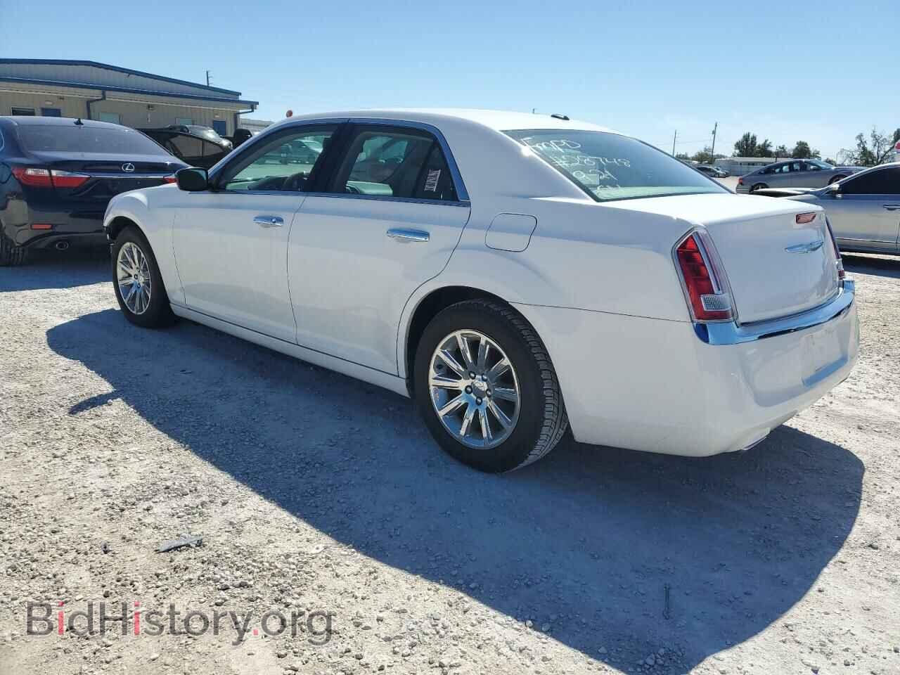2014 CHRYSLER 300 - VIN: 2C3CCAEG1EH326865 - Фото 2