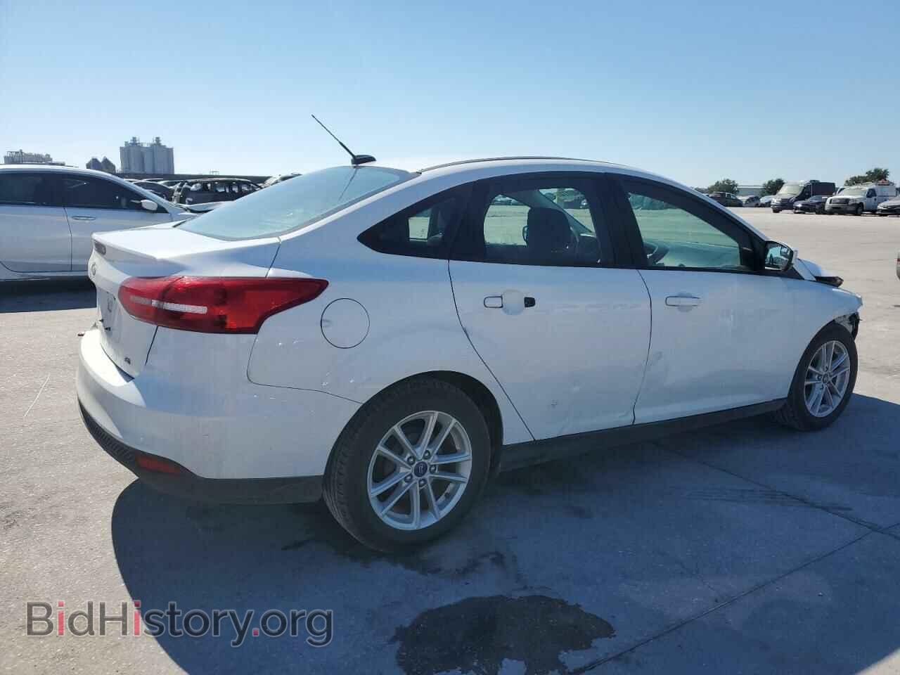 2018 FORD FOCUS - VIN: 1FADP3F22JL324144 - Фото 3
