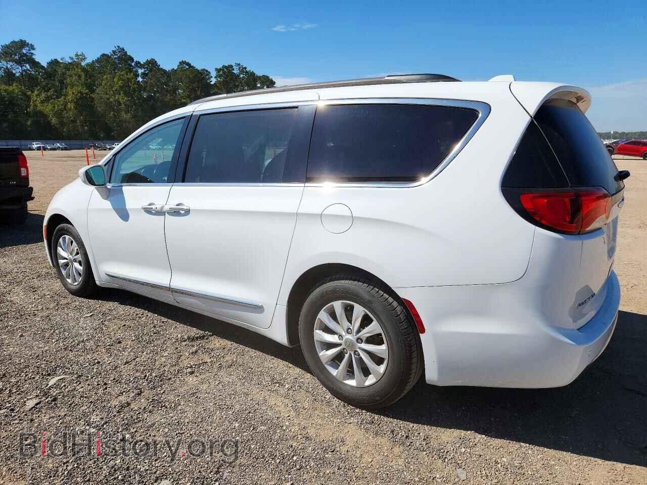 2017 CHRYSLER PACIFICA - VIN: 2C4RC1BG6HR634073 - Photo 2