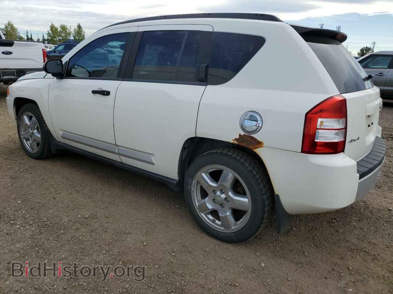 2007 JEEP COMPASS - VIN: 1J8FF57W77D256602 - Фото 2