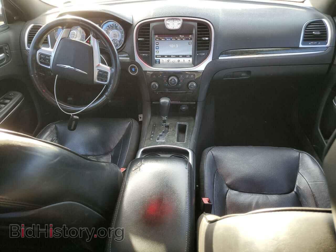 2011 CHRYSLER 300 - VIN: 2C3CA6CT1BH581143 - Фото 8