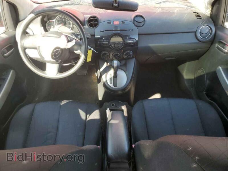 2013 Mazda 2 (VIN JM1DE1KZ1D0155800) — photo 8 of 12