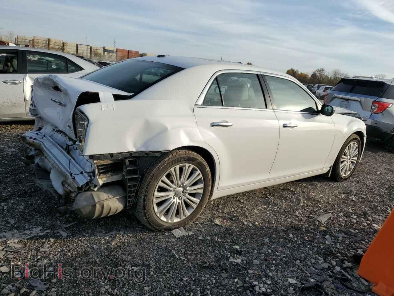 2011 CHRYSLER 300 - VIN: 2C3CK6CT2BH612221 - Фото 3