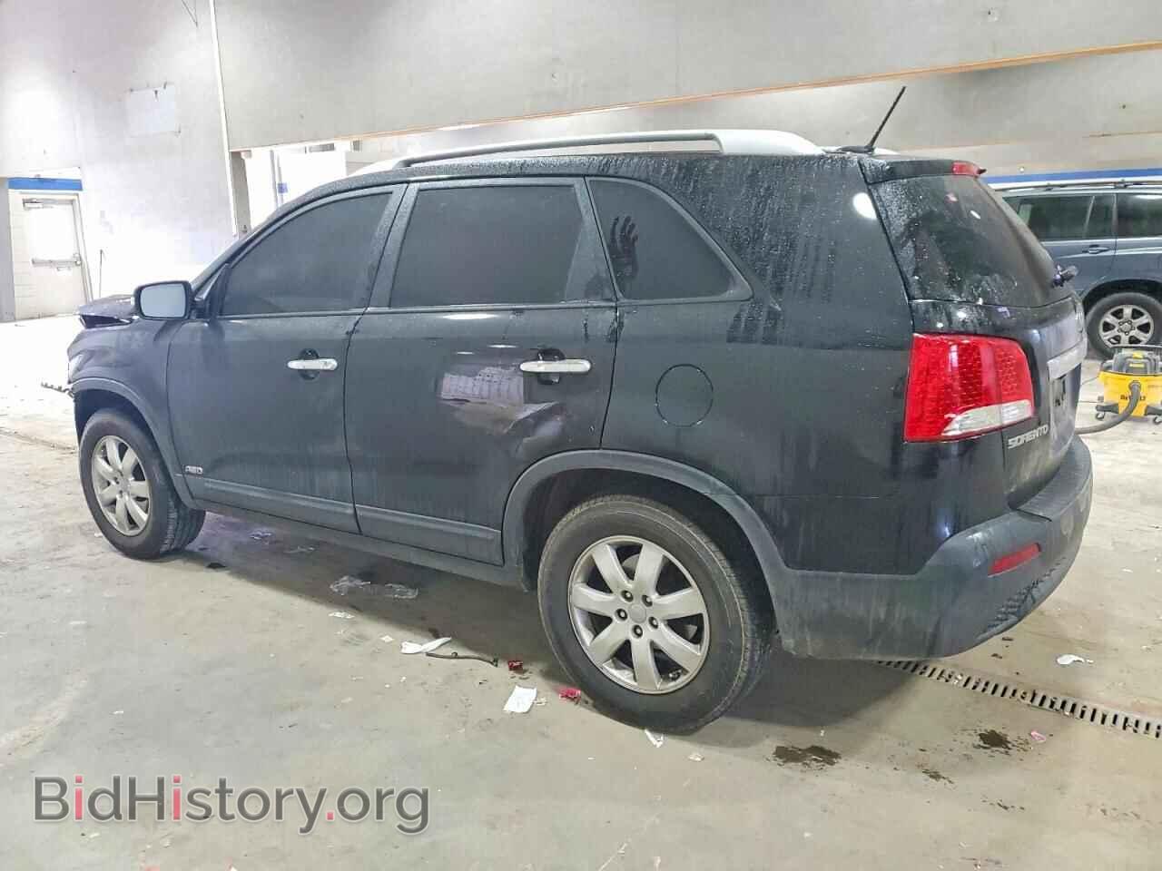 2013 KIA SORENTO - VIN: 5XYKTDA65DG386621 - Фото 2