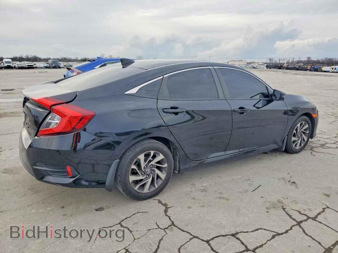 2018 HONDA CIVIC - VIN: 19XFC2F72JE008420 - Фото 3