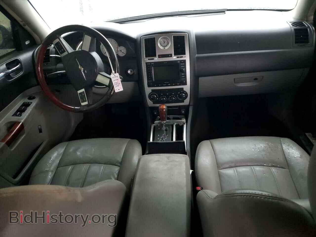 2007 CHRYSLER 300 - VIN: 2C3KA63H27H701840 - Фото 8